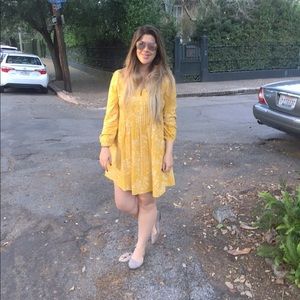 Old Navy yellow long sleeve dress - Size L